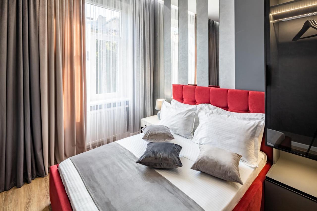 Alfa Apartments 3-Кімнатна Lux-Квартира У Центрі Львова Dış mekan fotoğraf
