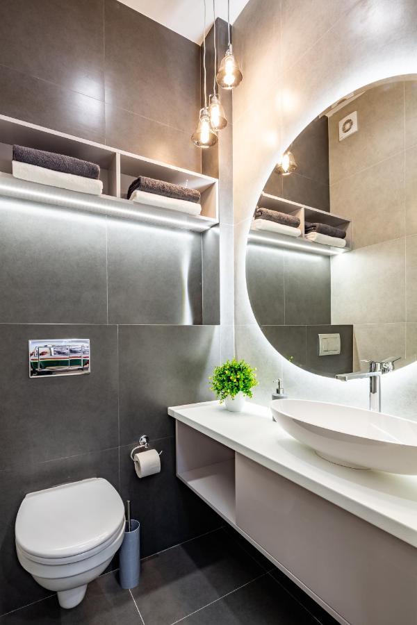 Alfa Apartments 3-Кімнатна Lux-Квартира У Центрі Львова Dış mekan fotoğraf